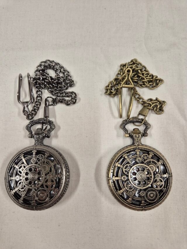 D&D Dice Pendant - 7-Piece Metal Dice Set - Steampunk